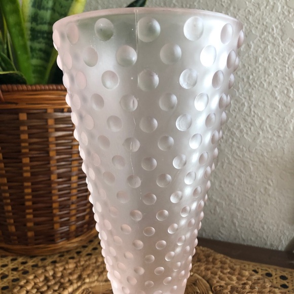 Vintage Pink Hobnail Glass Footed Vase - Picture 6 of 11